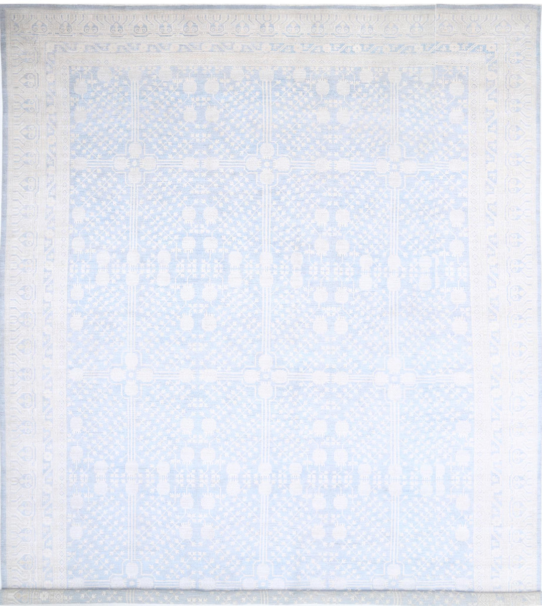 Khotan 17’ 5″ x 25’ 3″ - No. AV28987 - ALRUG Rug Store