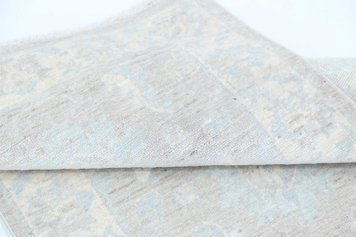 Serenity 2’ 2″ x 3’ 1″ - No. AV63090 - ALRUG Rug Store