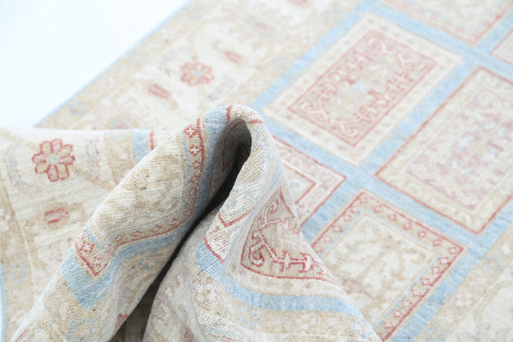 Serenity 2’ 7″ x 10’ 1″ - No. AV18458 - ALRUG Rug Store