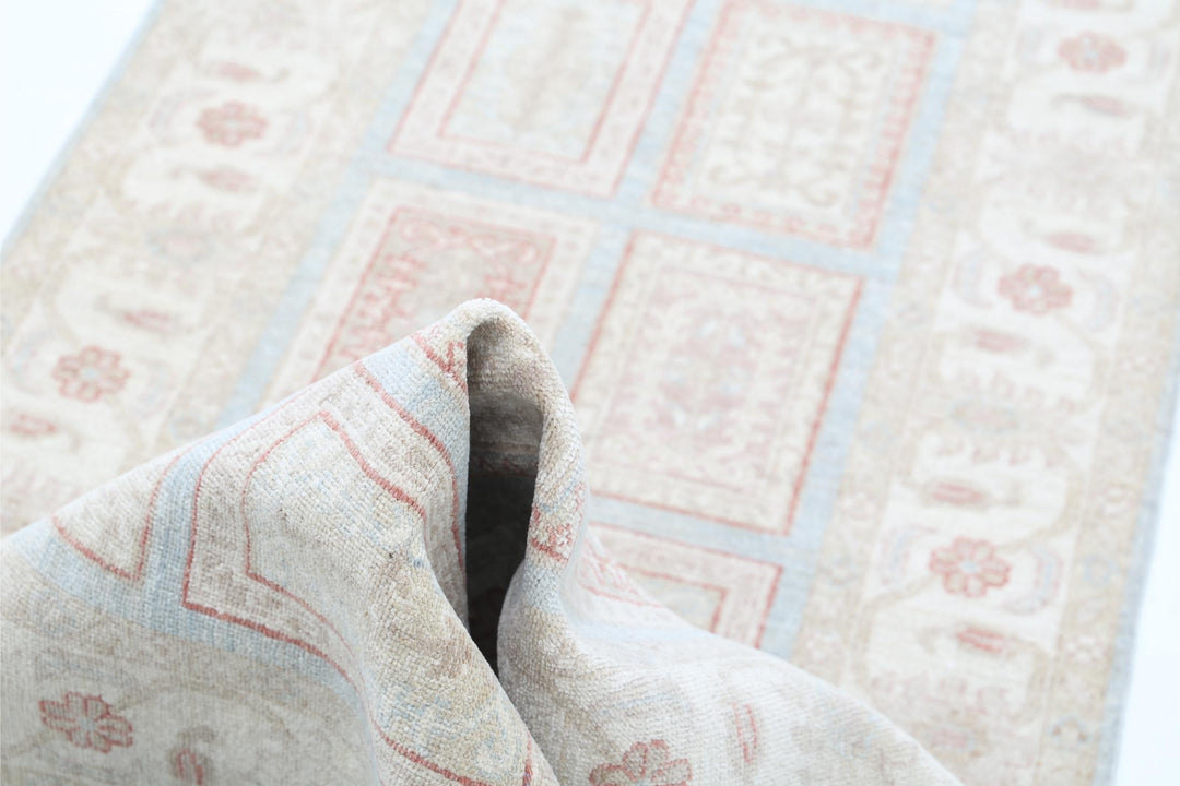 Serenity 2’ 7″ x 9’ 7″ - No. AV99936 - ALRUG Rug Store