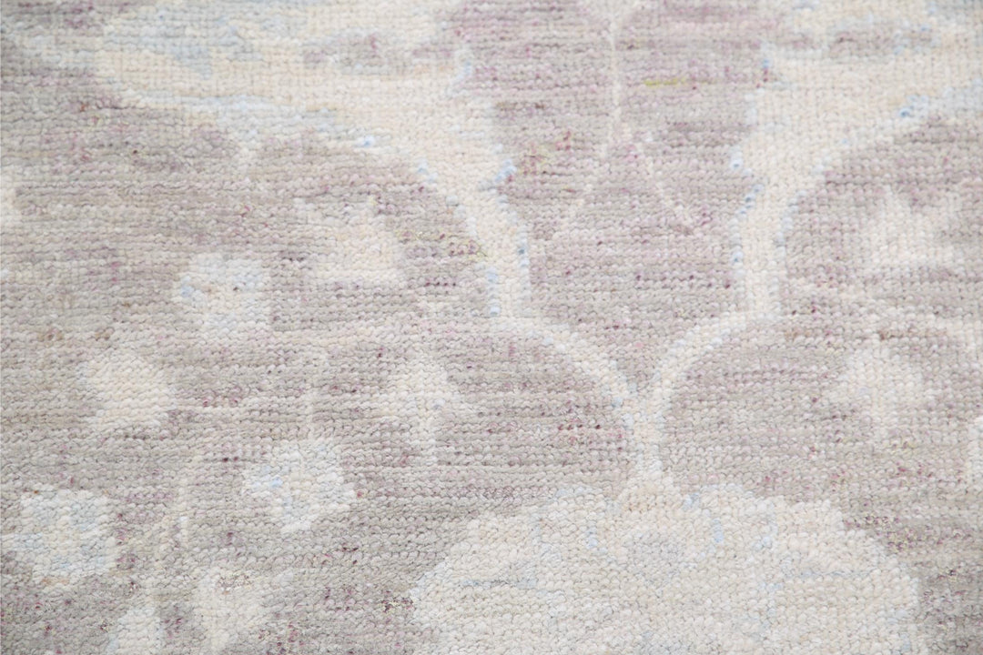 Serenity 2’ 8″ x 8’ 0″ - No. AV30419 - ALRUG Rug Store