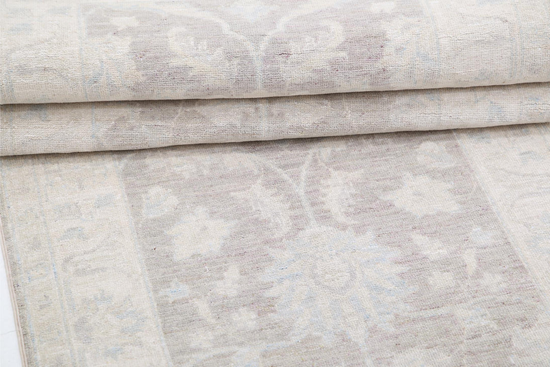 Serenity 2’ 8″ x 8’ 0″ - No. AV30419 - ALRUG Rug Store