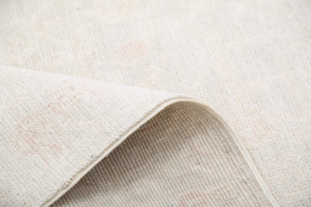 Oushak 8’ 1″ x 8’ 7″ - No. AV50456 - ALRUG Rug Store