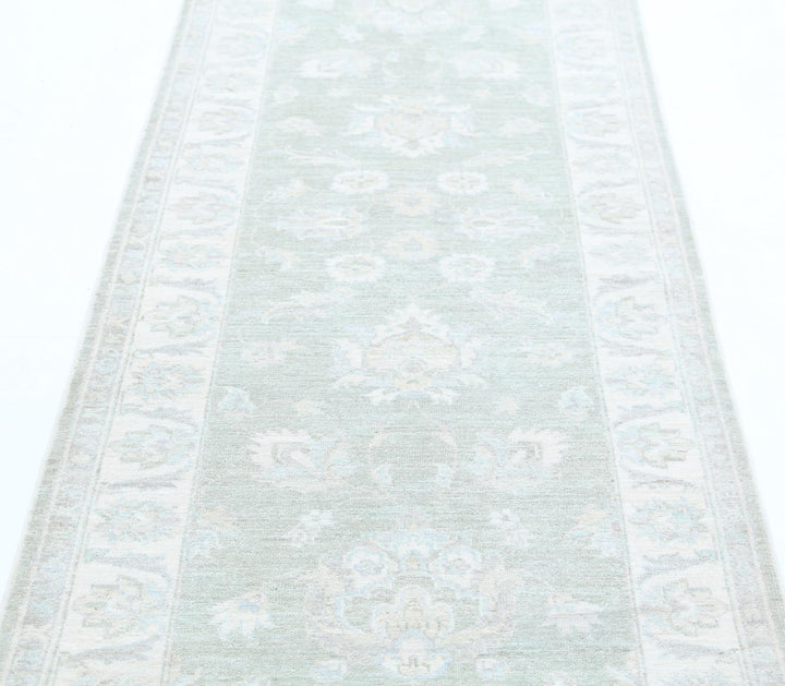 Serenity 2’ 9″ x 7’ 11” - No. AV93408 - ALRUG Rug Store