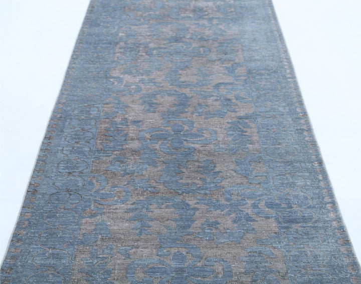 Onyx 3’ 5″ x 15’ 11” - No. AV51115 - ALRUG Rug Store