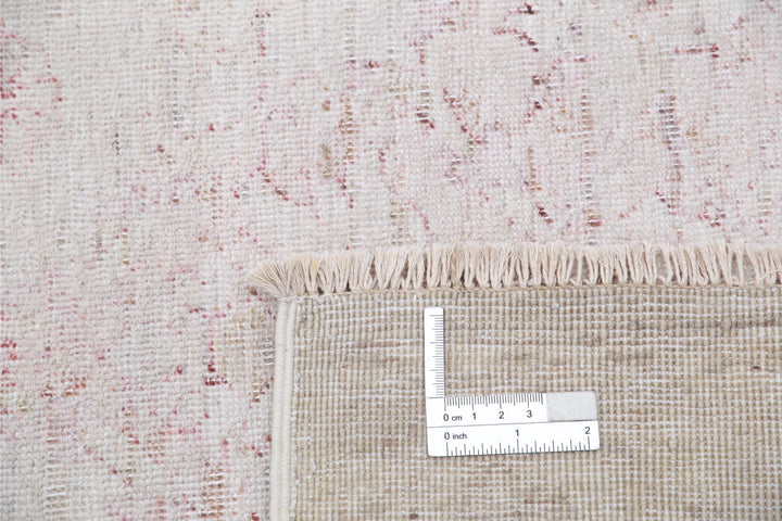 Serenity 9’ 1″ x 11’ 2″ - No. AV69602 - ALRUG Rug Store