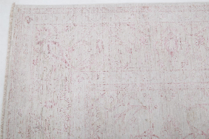 Serenity 9’ 1″ x 11’ 2″ - No. AV69602 - ALRUG Rug Store