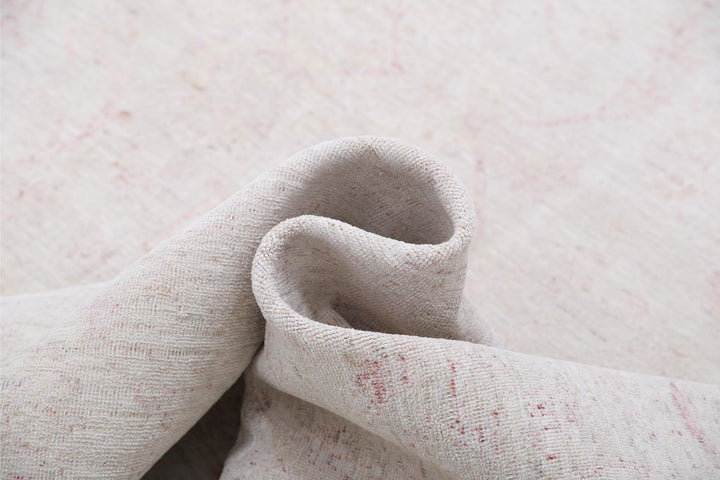 Serenity 9’ 1″ x 11’ 2″ - No. AV69602 - ALRUG Rug Store