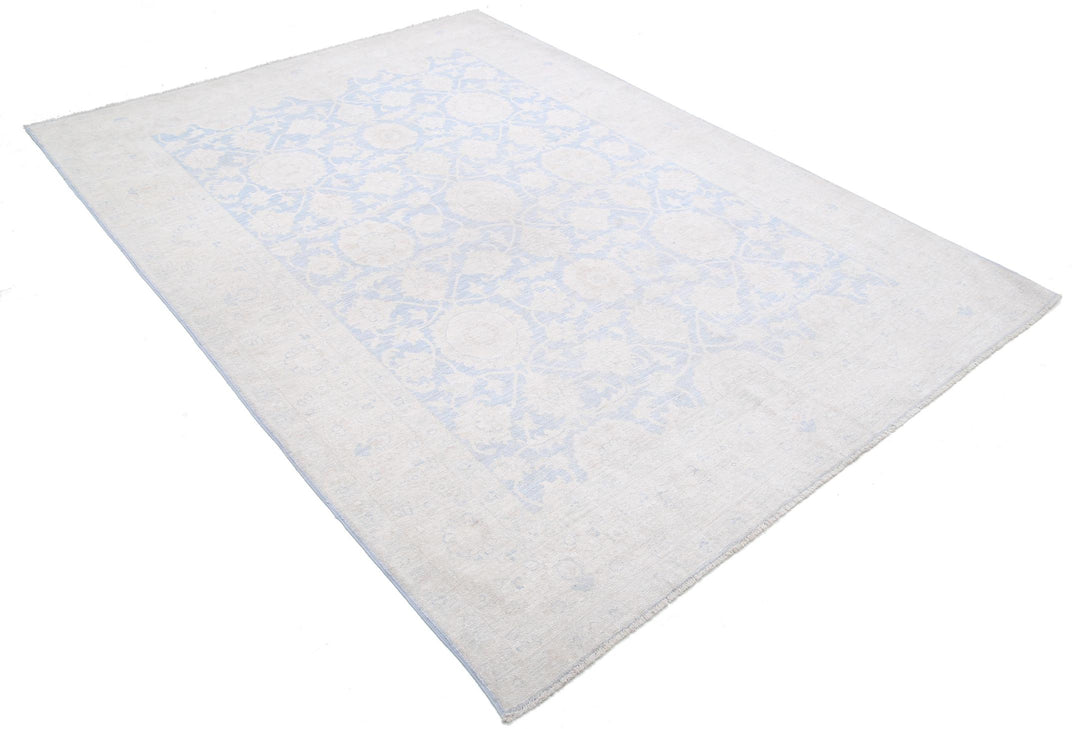Serenity 6’ 0″ x 8’ 7″ - No. AV50982 - ALRUG Rug Store