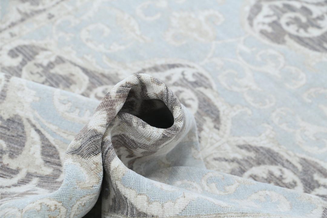 Serenity 4’ 11” x 13’ 2″ - No. AV46229 - ALRUG Rug Store