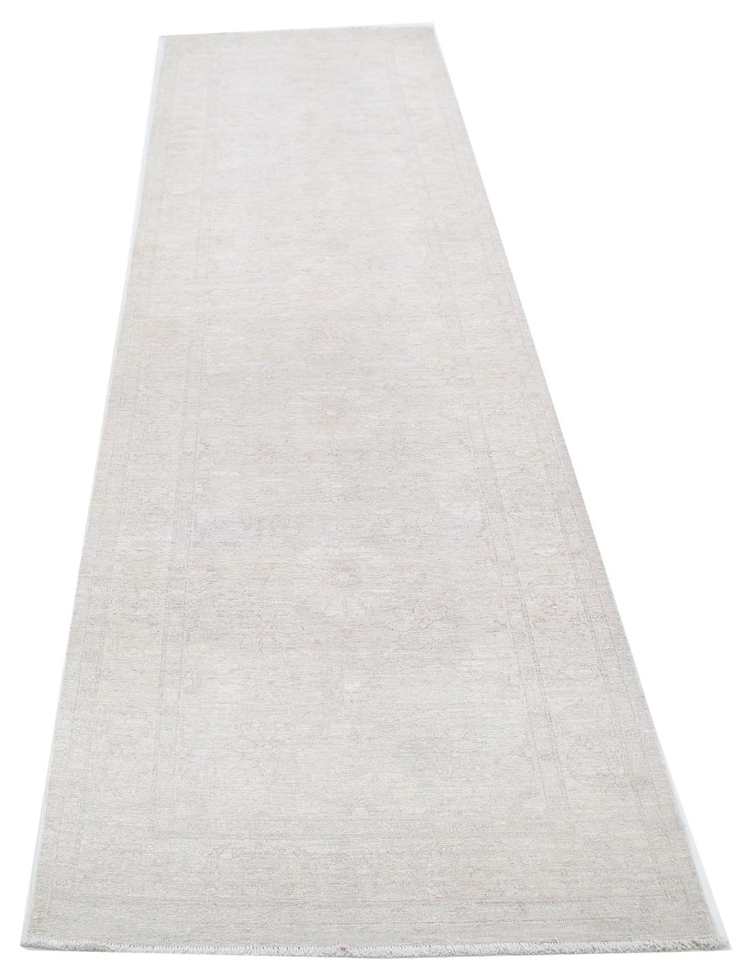 Serenity 2’ 10” x 10’ 0″ - No. AV34689 - ALRUG Rug Store