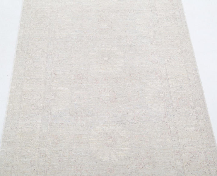 Serenity 2’ 10” x 10’ 0″ - No. AV34689 - ALRUG Rug Store