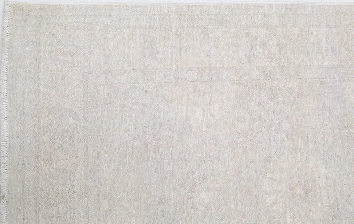 Serenity 2’ 10” x 10’ 0″ - No. AV34689 - ALRUG Rug Store