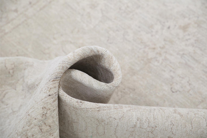 Serenity 3’ 9″ x 9’ 7″ - No. AV28242 - ALRUG Rug Store