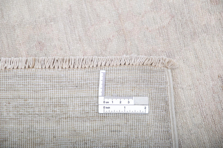 Serenity 2’ 9″ x 10’ 2″ - No. AV83374 - ALRUG Rug Store