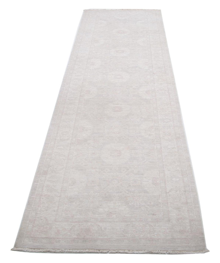 Serenity 2’ 9″ x 10’ 2″ - No. AV83374 - ALRUG Rug Store