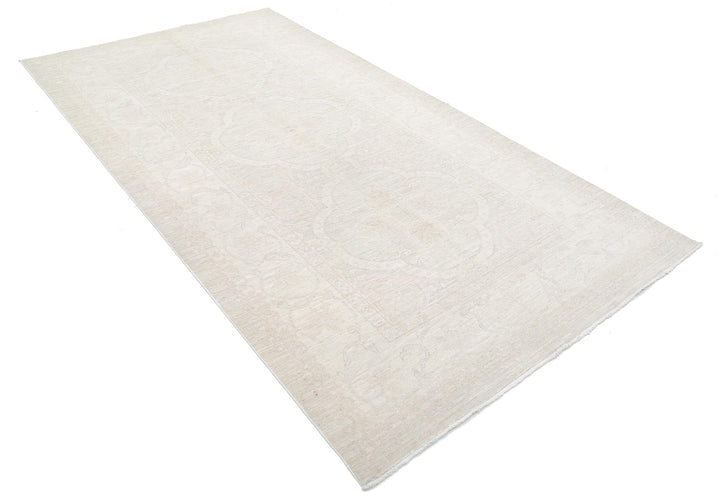 Serenity 5’ 0″ x 9’ 8″ - No. AV28381 - ALRUG Rug Store