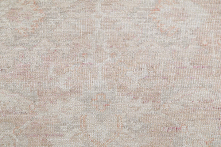 Serenity 2’ 6″ x 6’ 8″ - No. AV43044 - ALRUG Rug Store