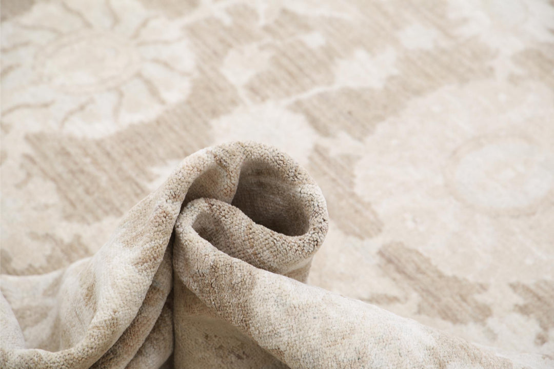 Serenity 12’ 10” x 17’ 11” - No. AV86248 - ALRUG Rug Store