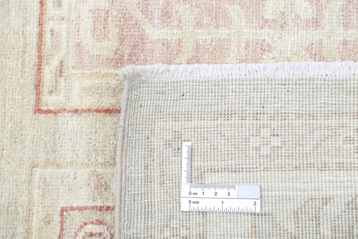 Serenity 6’ 4″ x 9’ 3″ - No. AV43167 - ALRUG Rug Store