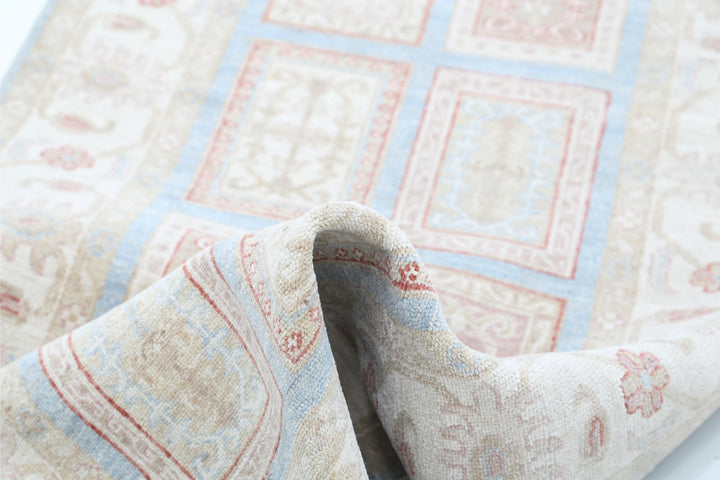 Serenity 2’ 9″ x 10’ 3″ - No. AV96661 - ALRUG Rug Store