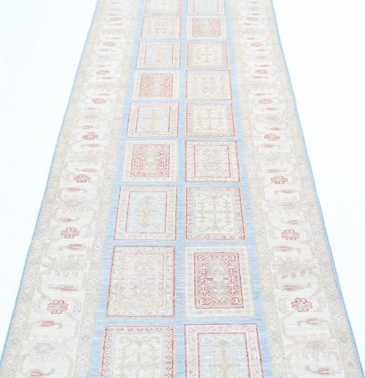 Serenity 2’ 7″ x 10’ 1″ - No. AV78743 - ALRUG Rug Store