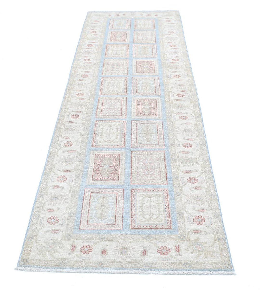 Serenity 2’ 9″ x 10’ 0″ - No. AV46821 - ALRUG Rug Store