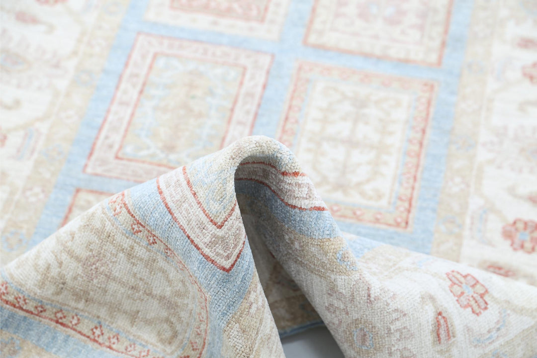 Serenity 2’ 9″ x 10’ 0″ - No. AV46821 - ALRUG Rug Store