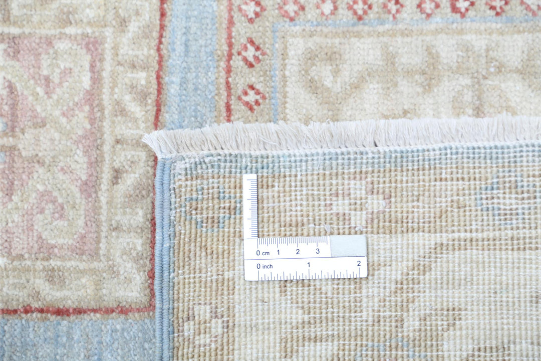 Serenity 2’ 9″ x 10’ 0″ - No. AV46821 - ALRUG Rug Store