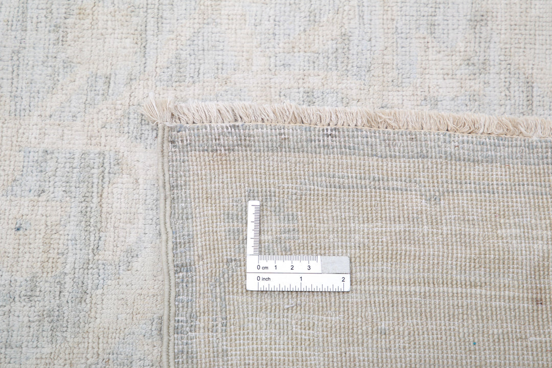 Serenity 17’ 10” x 25’ 1″ - No. AV99072 - ALRUG Rug Store