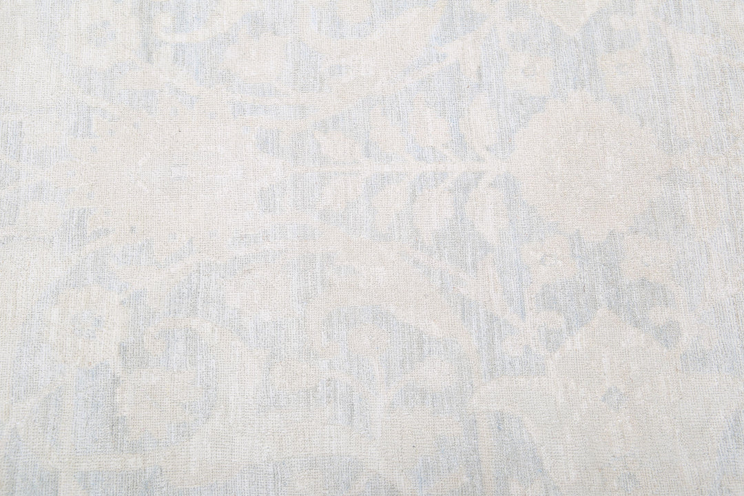 Serenity 17’ 10” x 25’ 1″ - No. AV99072 - ALRUG Rug Store