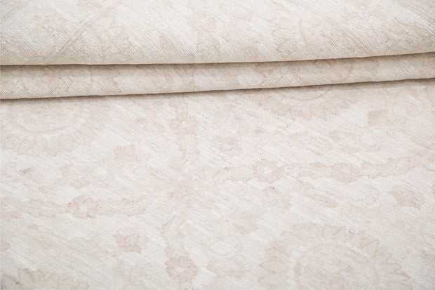 Serenity 6’ 7″ x 9’ 4″ - No. AV90905 - ALRUG Rug Store