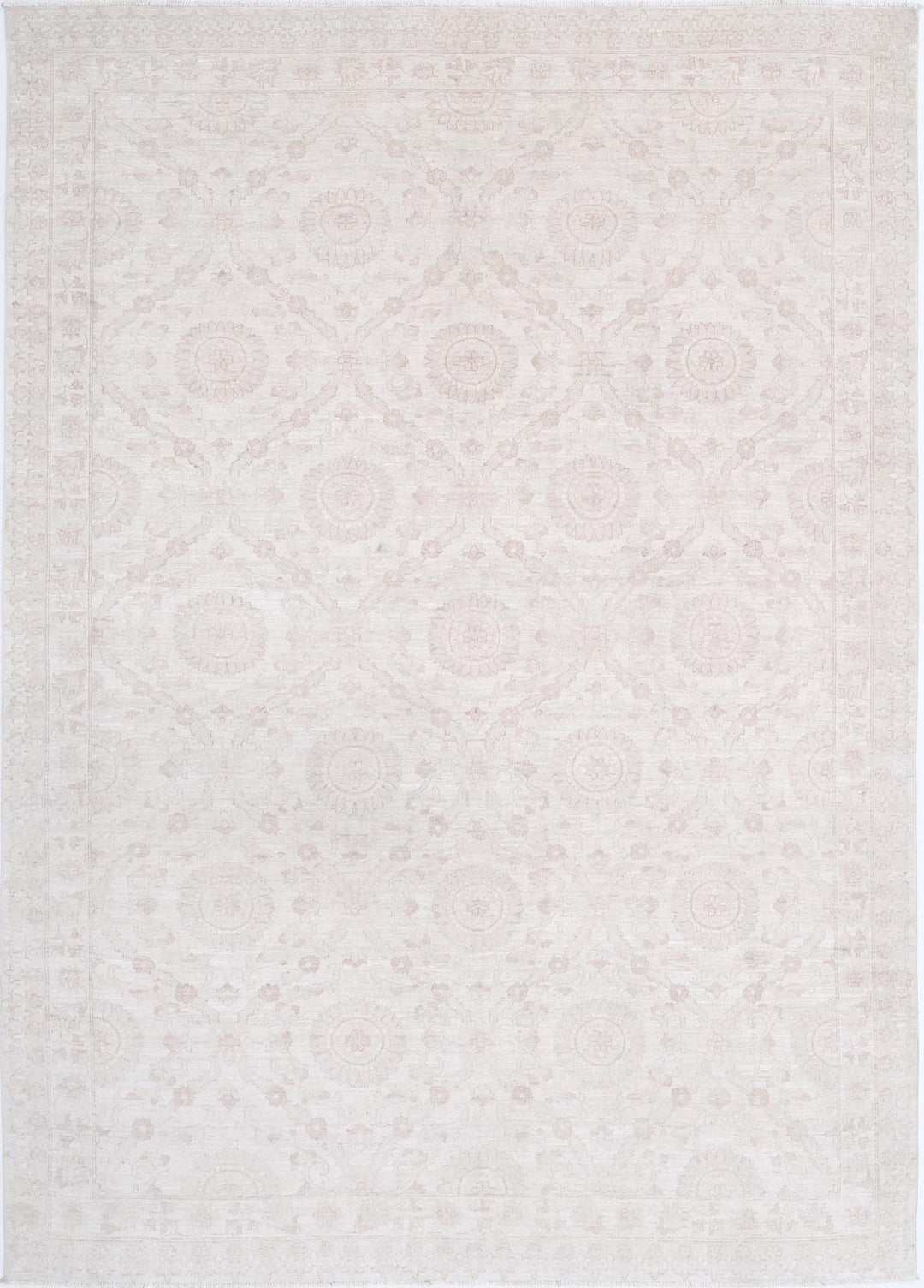 Ivory Pakistani Tabriz Rug 6'7" x 9'4" Hand-Knotted