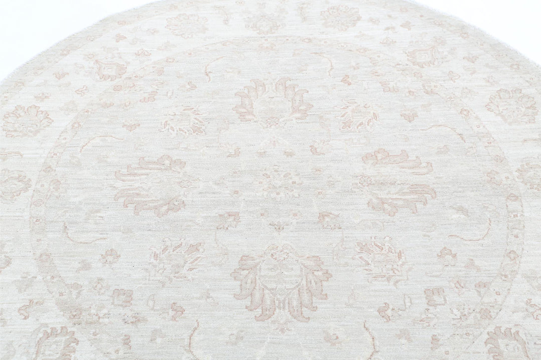 Serenity 5’ 9″ x 5’ 7″ - No. AV78291 - ALRUG Rug Store