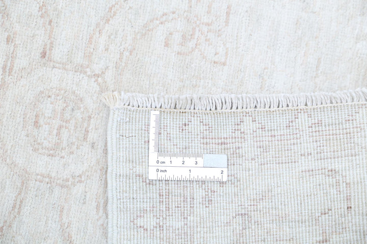 Serenity 2’ 4″ x 10’ 0″ - No. AV43790 - ALRUG Rug Store