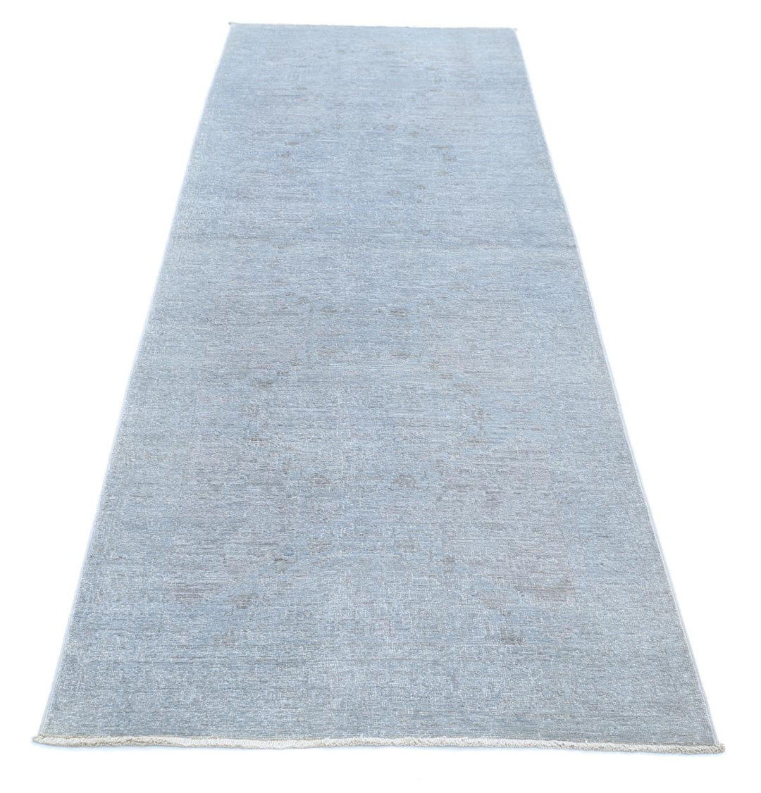 Overdye 3’ 0″ x 9’ 2″ - No. AV44101 - ALRUG Rug Store