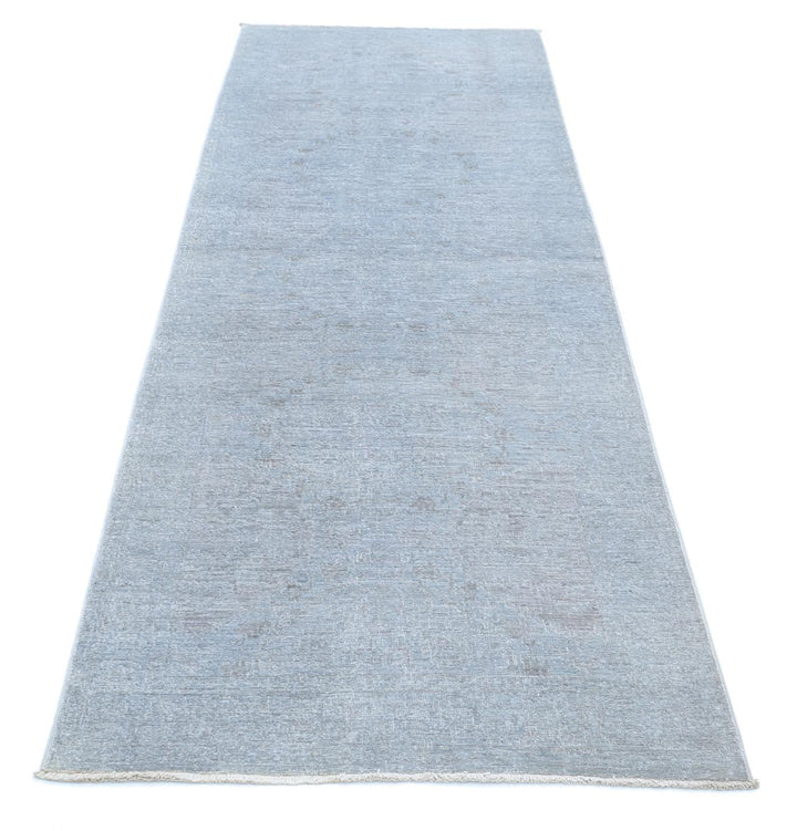 Overdye 3’ 0″ x 9’ 2″ - No. AV44101 - ALRUG Rug Store