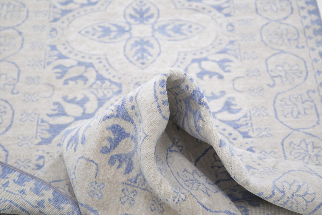 Serenity 2’ 11” x 9’ 10” - No. AV32173 - ALRUG Rug Store