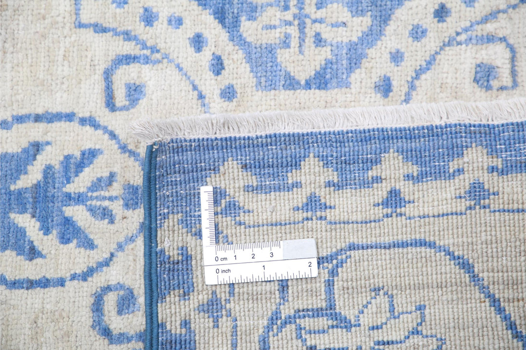 Serenity 3’ 1″ x 10’ 2″ - No. AV40645 - ALRUG Rug Store