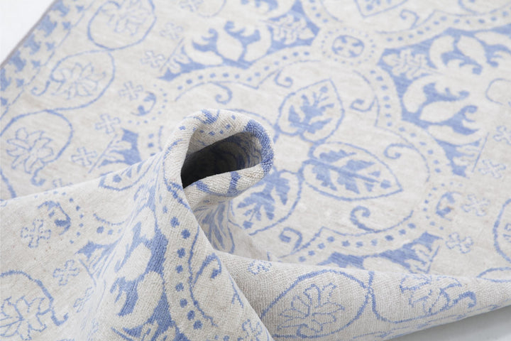 Serenity 2’ 11” x 10’ 2″ - No. AV12550 - ALRUG Rug Store