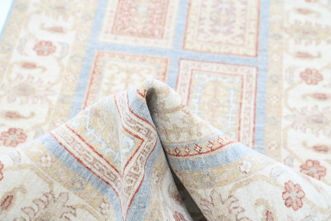 Ziegler 2’ 7″ x 8’ 3″ - No. AV52772 - ALRUG Rug Store