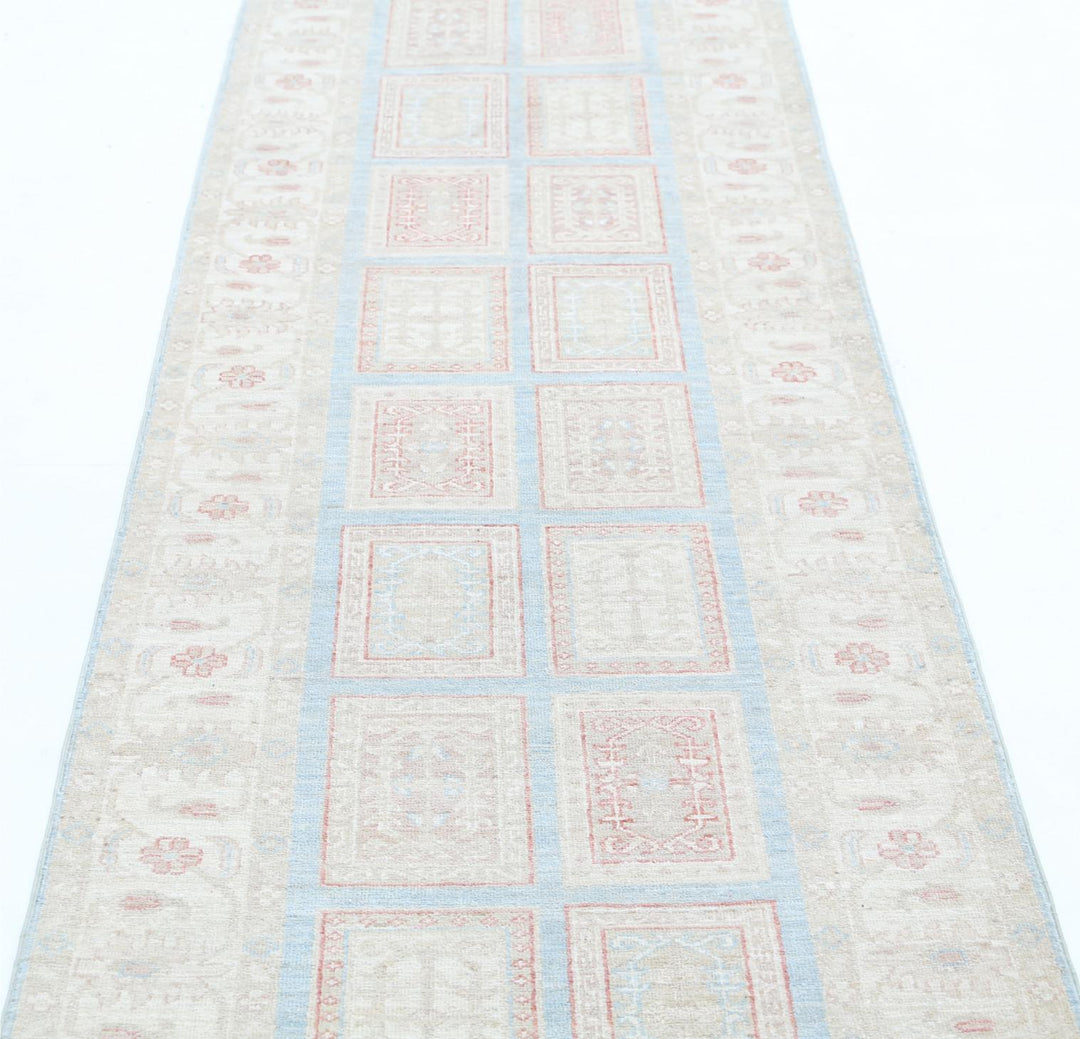 Serenity 2’ 7″ x 9’ 6″ - No. AV56130 - ALRUG Rug Store