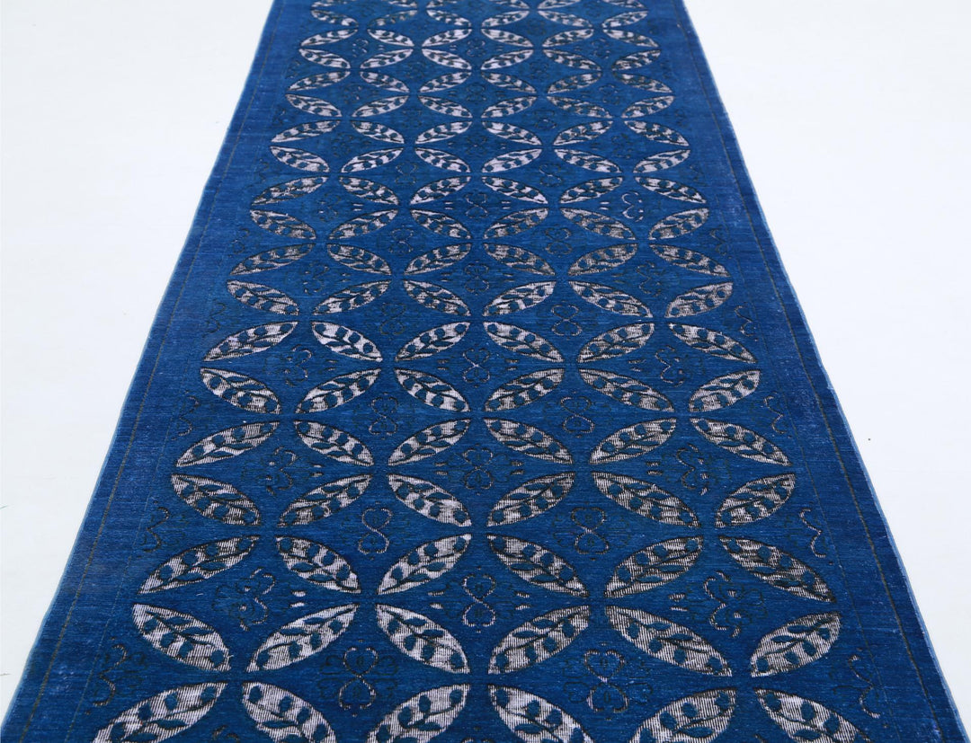 Onyx 3’ 9″ x 16’ 7″ - No. AV70163 - ALRUG Rug Store