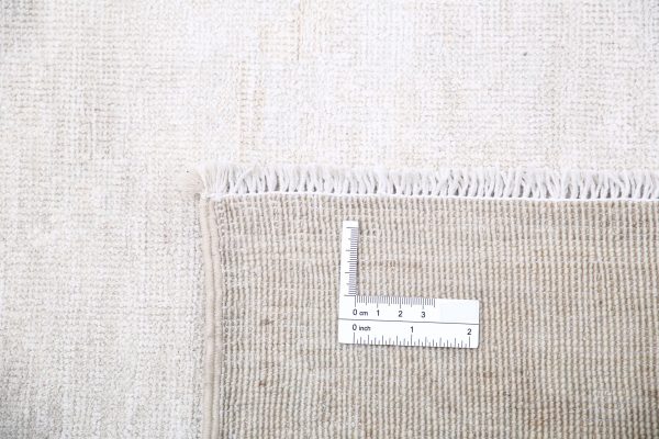 Ivory Pakistani Serenity Rug 14' 7" x 18' 11" Hand-Knotted view 11