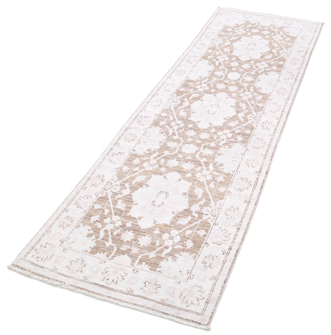 Serenity 2’ 4″ x 7’ 10” - No. AV97530 - ALRUG Rug Store