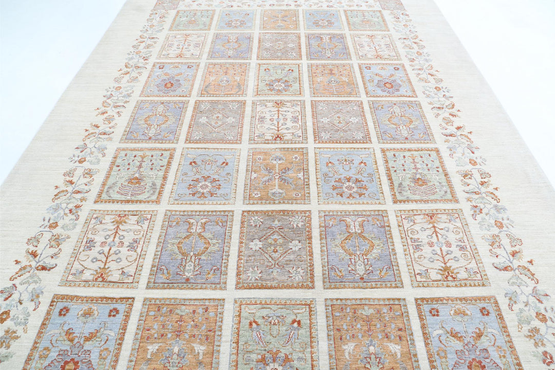 Serenity 8’ 1″ x 11’ 10” - No. AV15774 - ALRUG Rug Store