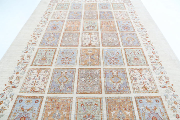 Serenity 8’ 1″ x 11’ 10” - No. AV15774 - ALRUG Rug Store