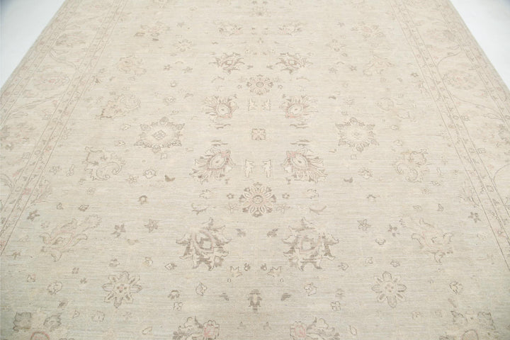 Serenity 9’ 9″ x 13’ 5″ - No. AV22477 - ALRUG Rug Store