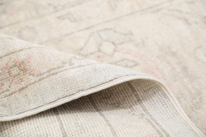 Serenity 9’ 9″ x 13’ 5″ - No. AV22477 - ALRUG Rug Store