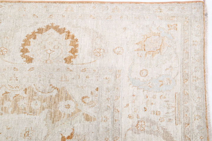 Ariana 8’ 8″ x 12’ 9″ - No. AV37099 - ALRUG Rug Store